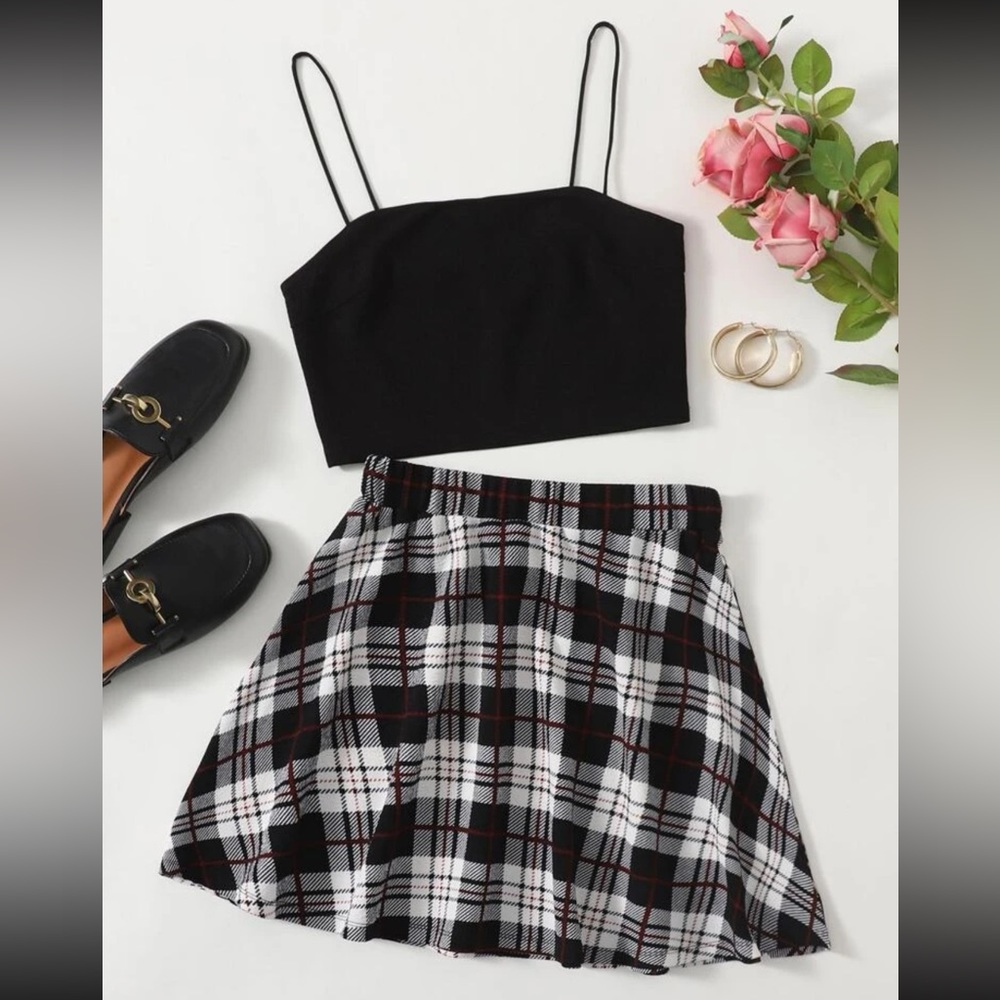 3 FOR $15❗️SHEIN Crop Top and Skirt Set